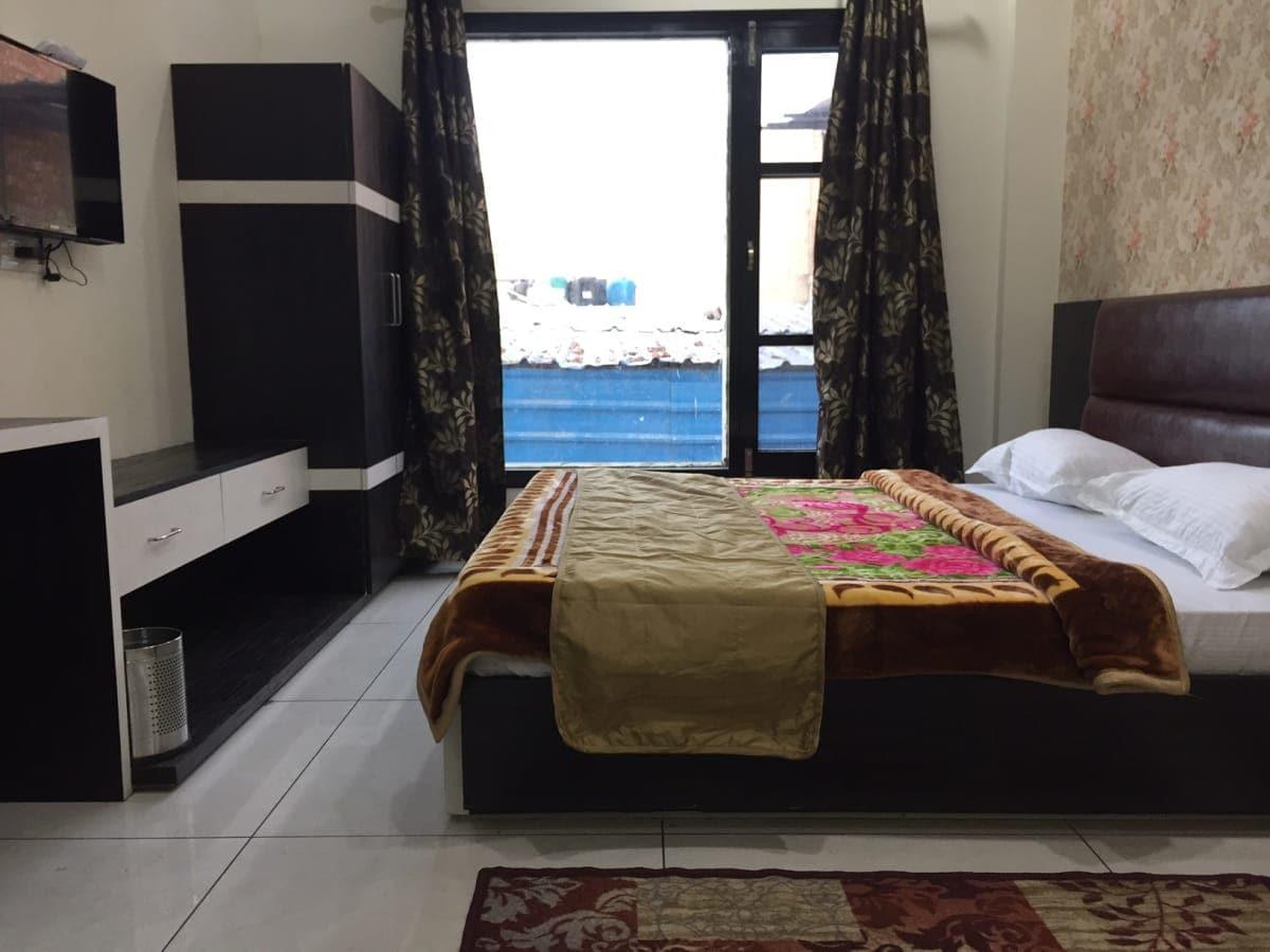 Oyo 30415 Hotel White City Anandpur  ภายนอก รูปภาพ