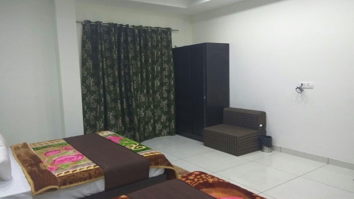 Oyo 30415 Hotel White City Anandpur  ภายนอก รูปภาพ